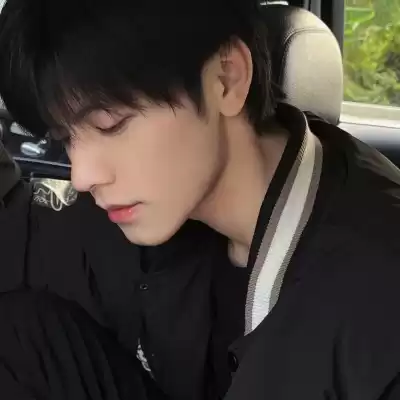 曾雅彤